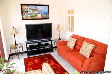 Augusta'S Apartments Rodney Bay Экстерьер фото